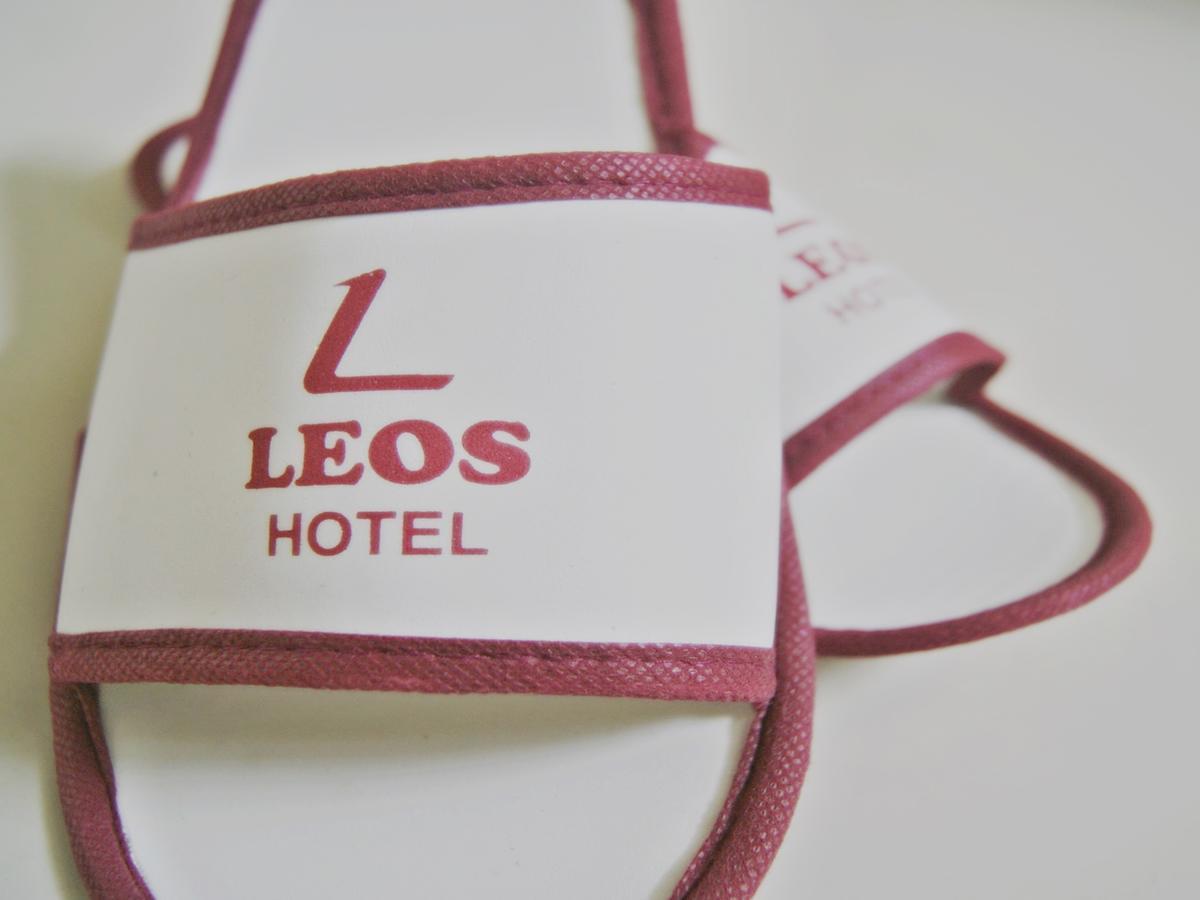 Leos Hotel Tomohon Extérieur photo